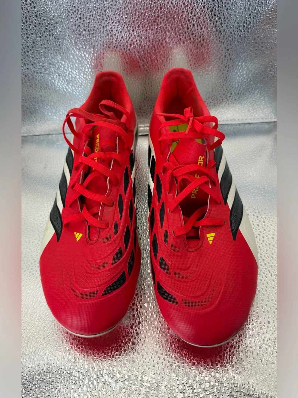 Red PREDATOR CLUB Firm Ground/Multi Ground Soccer Cleats JS0349 size 10.5